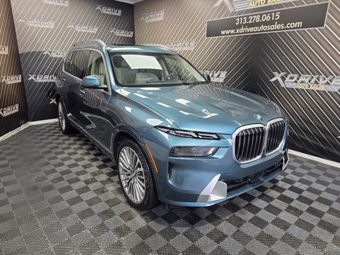 Used 2024 BMW X7 xDrive40i w/ Executive Package AWD/4WD image 8