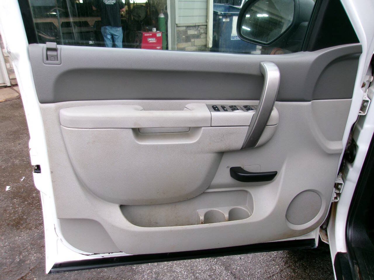 Used 2011 Chevrolet Silverado 2500 W/T AWD/4WD image 14