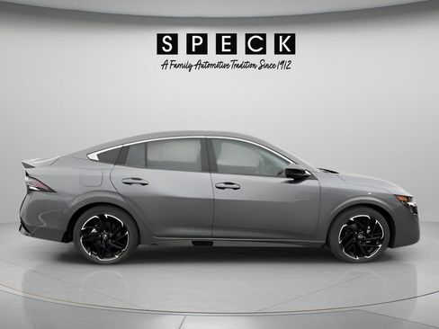New 2026 Nissan Sentra SR w/ SR Premium Package FWD image 5