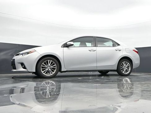Used 2014 Toyota Corolla LE FWD image 40