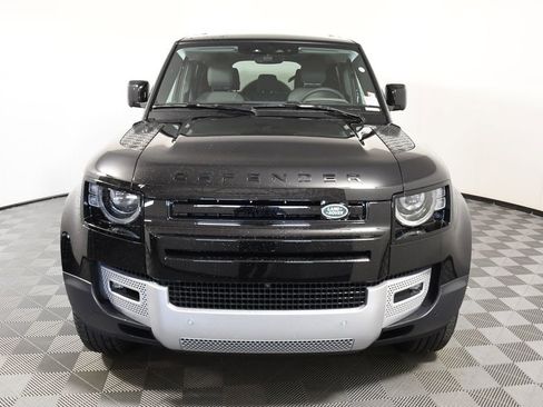 Used 2025 Land Rover Defender 110 S image 10