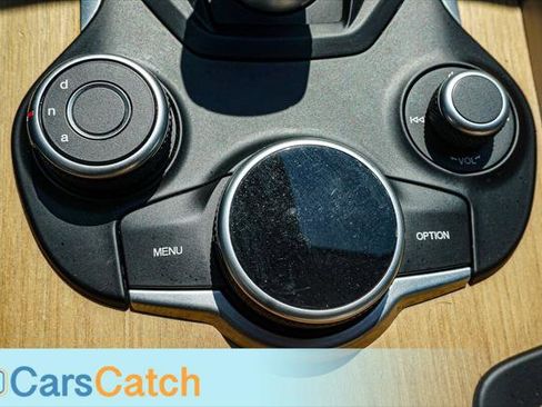 Used 2017 Alfa Romeo Giulia Ti w/ Lusso Light Wood Package image 37