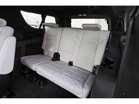 New 2026 Cadillac Escalade ESV Platinum Sport w/ LPO, ONYX Package image 13