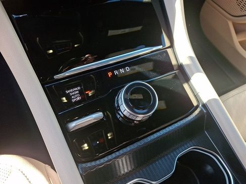 New 2025 Jeep Grand Cherokee Limited w/ Luxury Tech Group II image 11