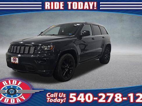 Used 2018 Jeep Grand Cherokee Altitude AWD/4WD image 1