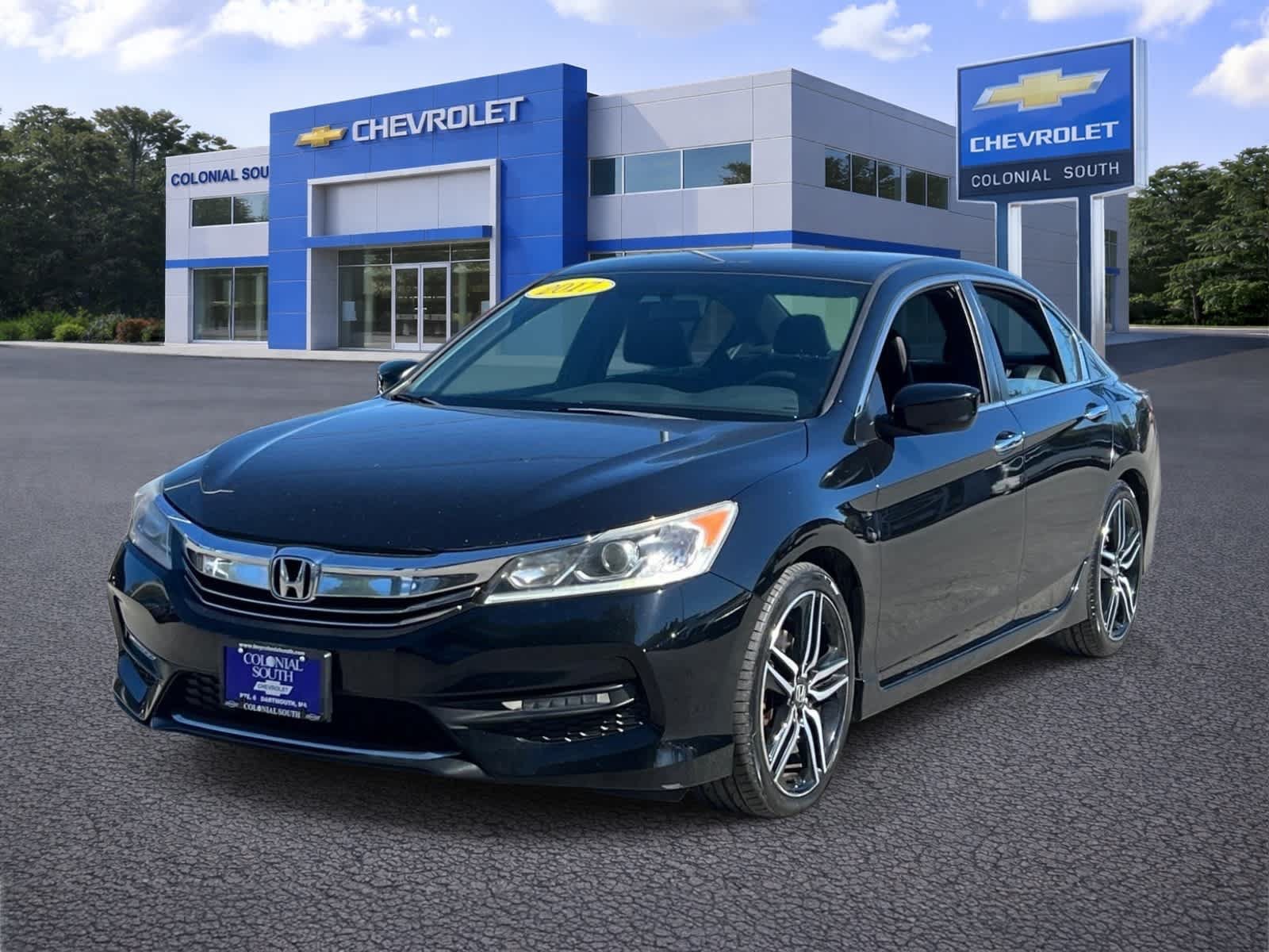 Used 2017 Honda Accord Sport Special Edition image 2