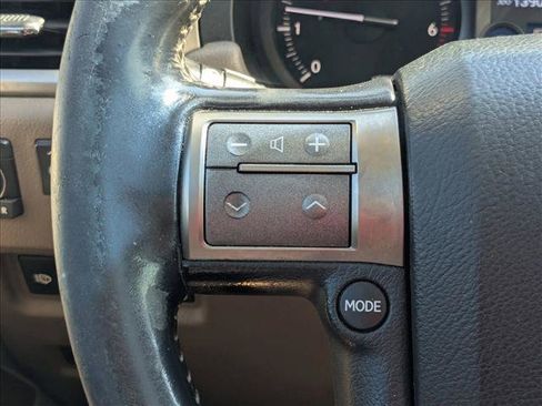 Used 2016 Lexus GX 460 image 4