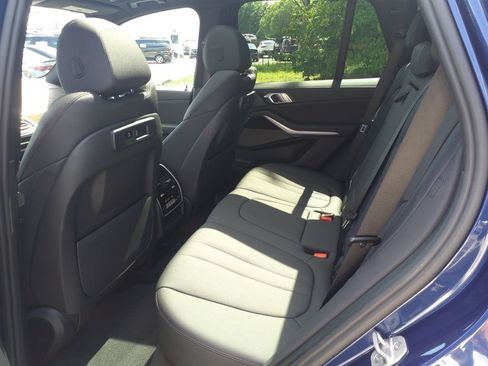 Used 2021 BMW X5 xDrive40i w/ Premium Package AWD/4WD image 22