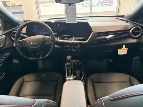New 2026 Chevrolet Trax RS w/ Sunroof Package FWD image 35