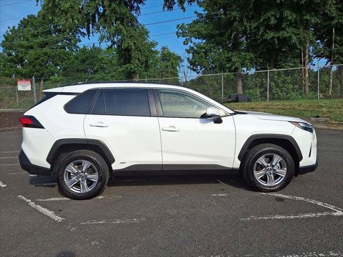 Certified 2025 Toyota RAV4 XLE w/ Convenience Package AWD/4WD image 27