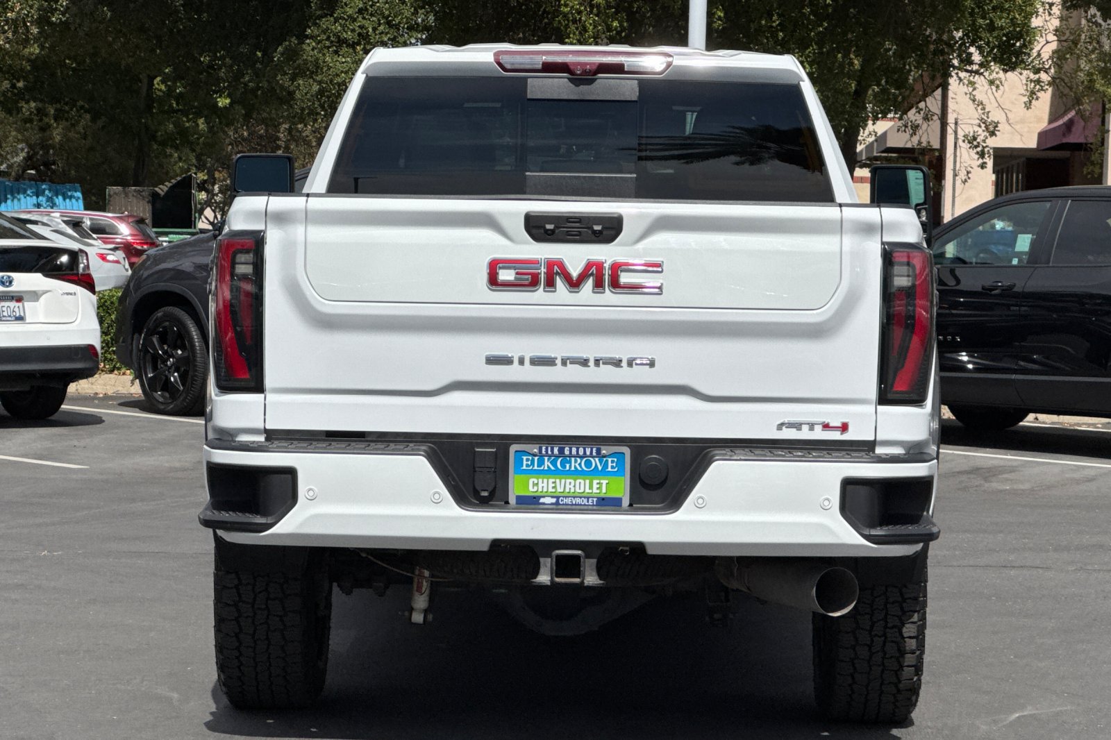 Used 2024 GMC Sierra 2500 AT4 w/ AT4 Premium Plus Package AWD/4WD image 4