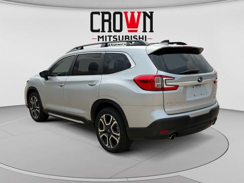 Used 2025 Subaru Ascent Limited AWD/4WD image 5