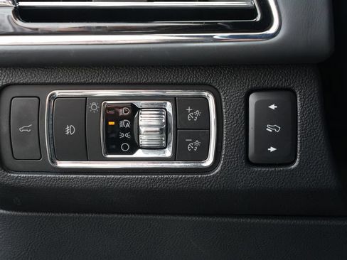 Used 2022 Lincoln Navigator Black Label AWD/4WD image 11