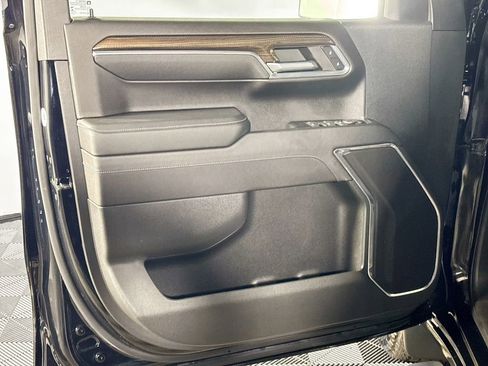 Used 2023 Chevrolet Silverado 1500 LT w/ Z71 Off-Road Package image 10