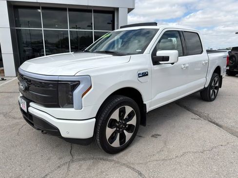 Used 2025 Ford F150 Lightning Platinum AWD/4WD image 3
