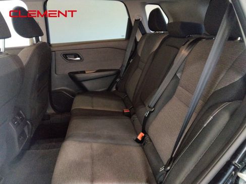 Used 2021 Nissan Rogue SV AWD/4WD image 29