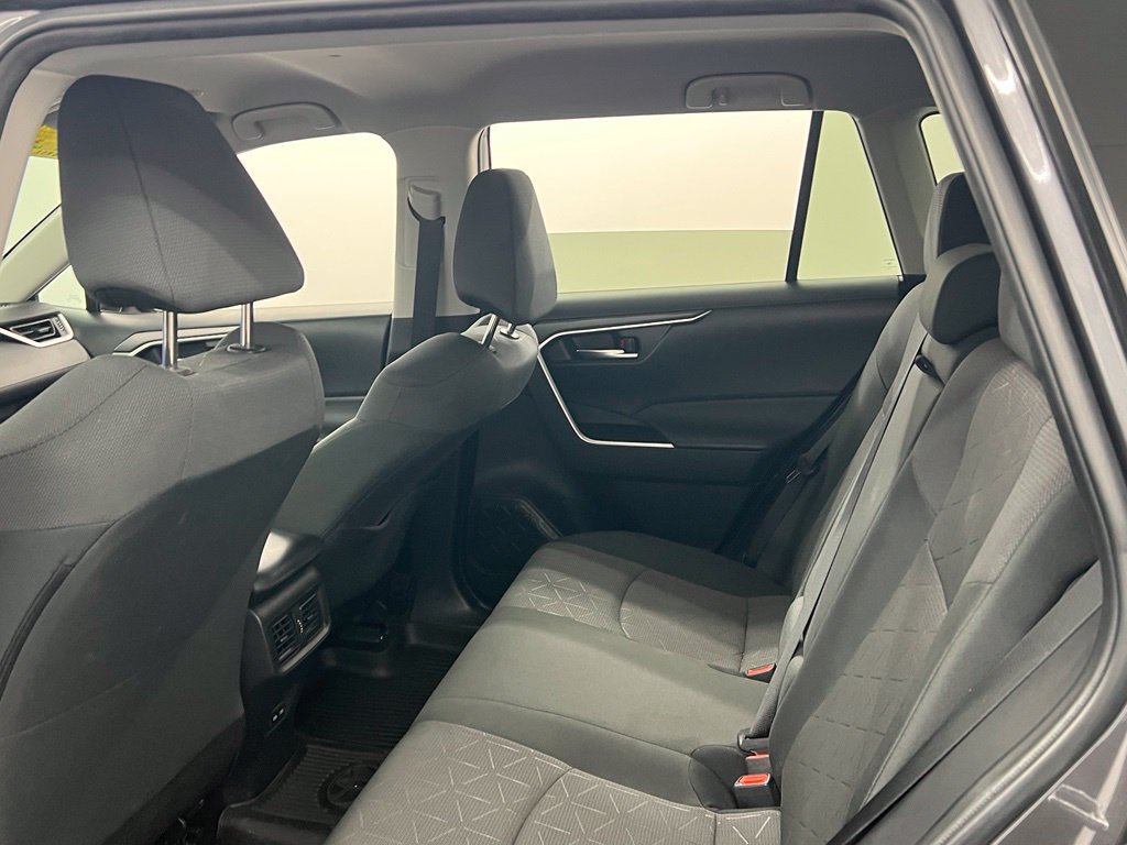 Used 2024 Toyota RAV4 XLE AWD/4WD image 11
