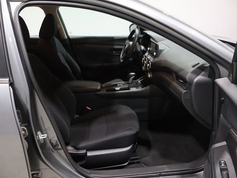 Used 2024 Nissan Sentra S image 22