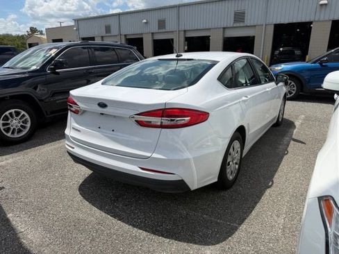 Used 2019 Ford Fusion S FWD image 8