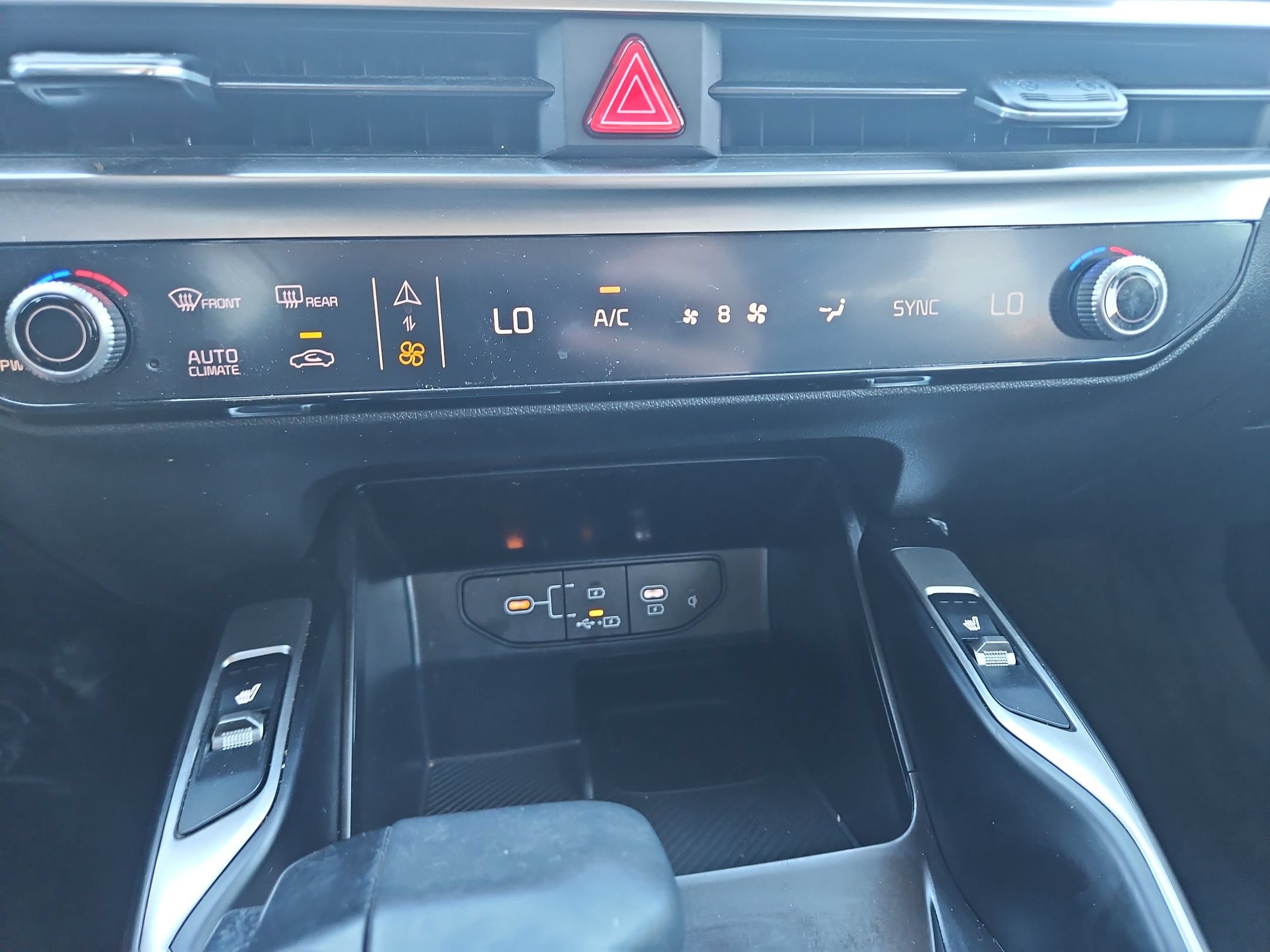 Used 2025 Kia Sorento S w/ Panoramic Sunroof Package FWD image 33