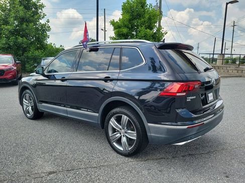 Used 2018 Volkswagen Tiguan SEL Premium FWD image 6