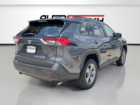 Used 2025 Toyota RAV4 XLE w/ Convenience Package AWD/4WD image 7