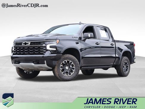 Used 2023 Chevrolet Silverado 1500 ZR2 w/ Technology Package AWD/4WD image 1