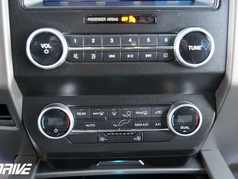 Used 2021 Ford Expedition XLT RWD image 25