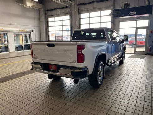Used 2020 Chevrolet Silverado 3500 LTZ w/ LTZ Premium Package image 18