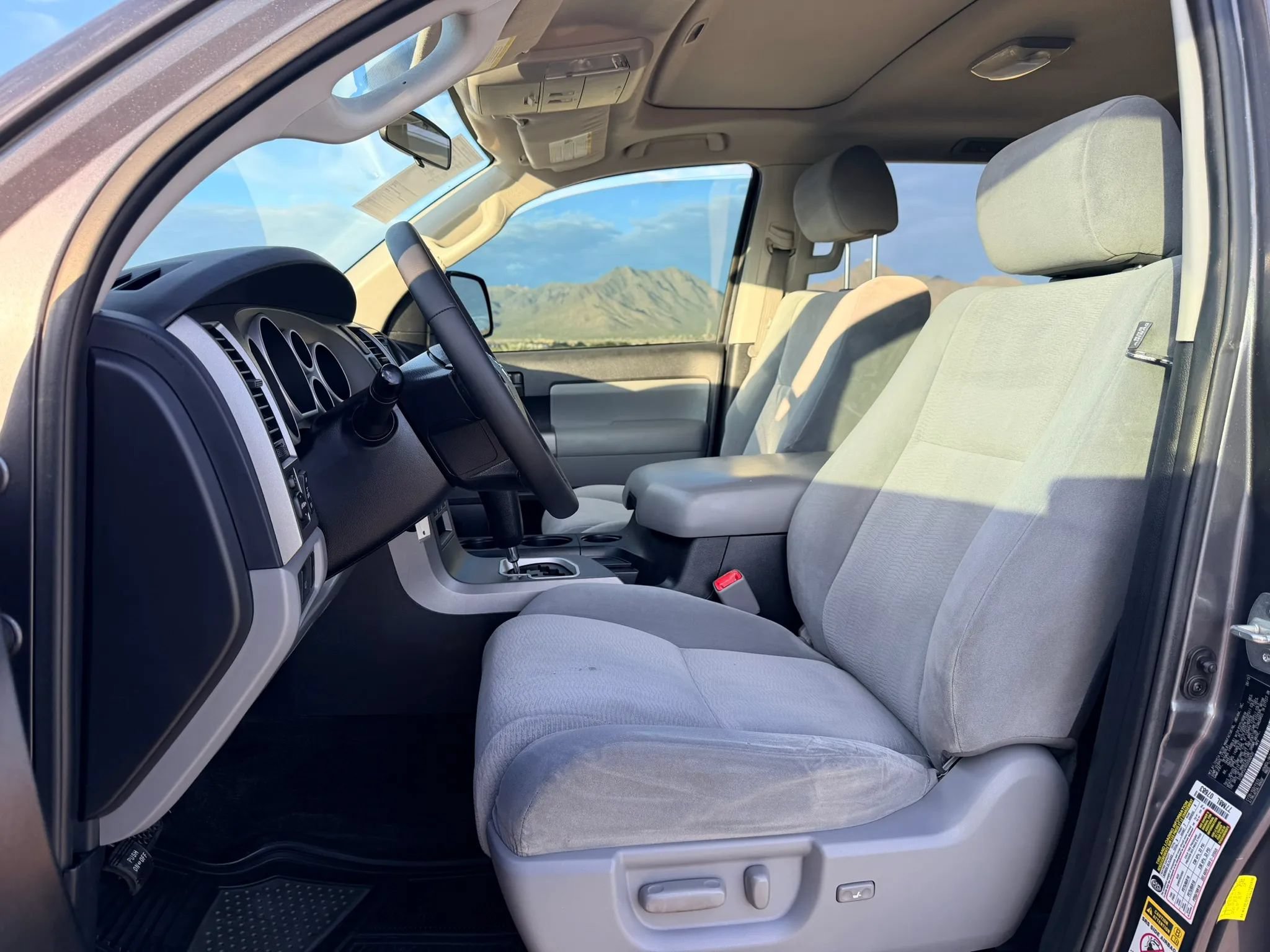 Used 2013 Toyota Sequoia SR5 AWD/4WD image 9