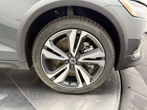 New 2026 Volvo V60 B5 Cross Country Plus w/ Protection Package Premier image 11