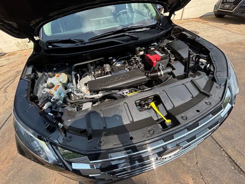 Used 2026 Nissan Rogue SL FWD image 29