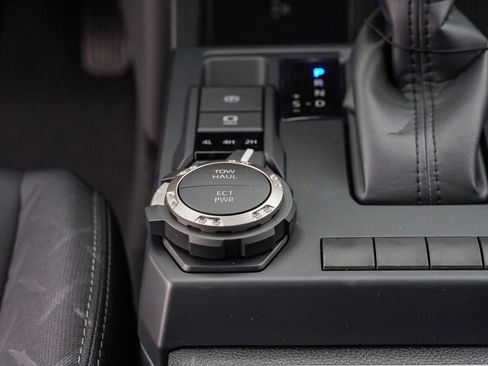 New 2026 Toyota Tacoma SR5 image 37