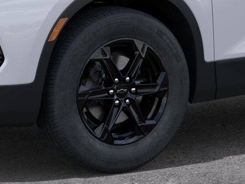New 2026 Chevrolet Blazer LT w/ Convenience Package FWD image 9