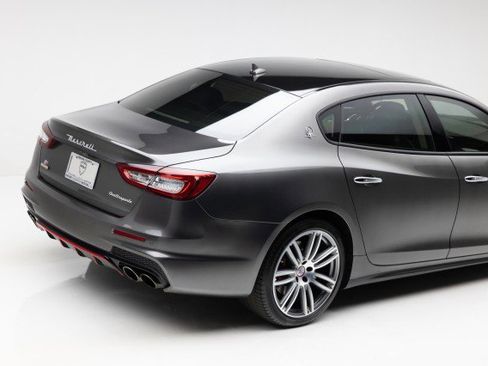 Used 2017 Maserati Quattroporte S GranSport Q4 image 19