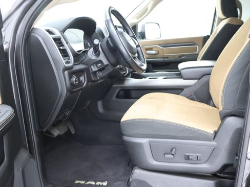 Used 2022 RAM 2500 Big Horn w/ Level C Equiment Group AWD/4WD image 8