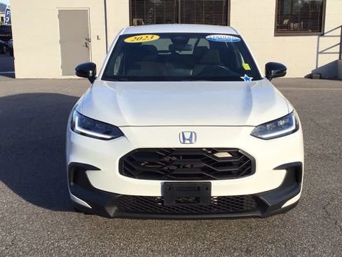 Used 2023 Honda HR-V Sport image 2