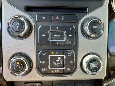 Used 2014 Ford F250 Platinum w/ FX4 Off-Road Package image 24