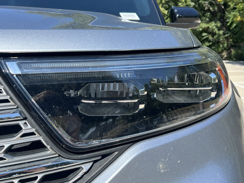 Used 2020 Ford Explorer Limited image 6