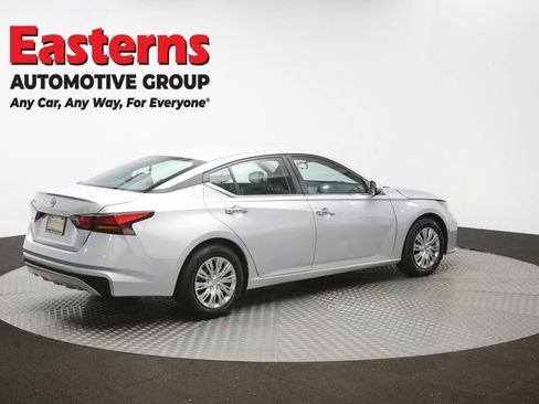 Used 2023 Nissan Altima 2.5 S FWD image 40