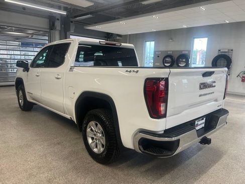 Used 2020 GMC Sierra 1500 SLE w/ SLE Value Package AWD/4WD image 9