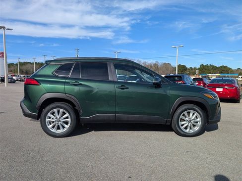 Used 2022 Toyota Corolla Cross LE image 7