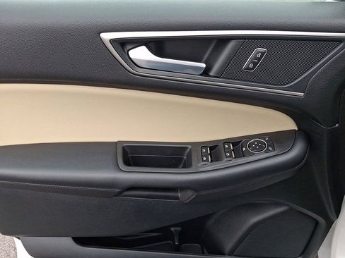 Certified 2022 Ford Edge SEL w/ Convenience Package image 12