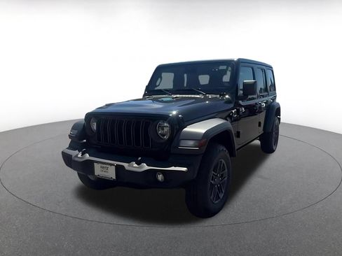 Used 2025 Jeep Wrangler Unlimited Sport AWD/4WD image 5