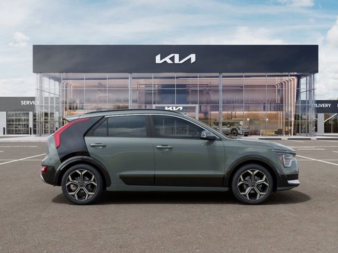 New 2026 Kia Niro SX Touring image 7