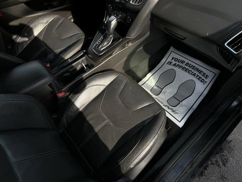 Used 2015 Ford Focus Titanium image 24