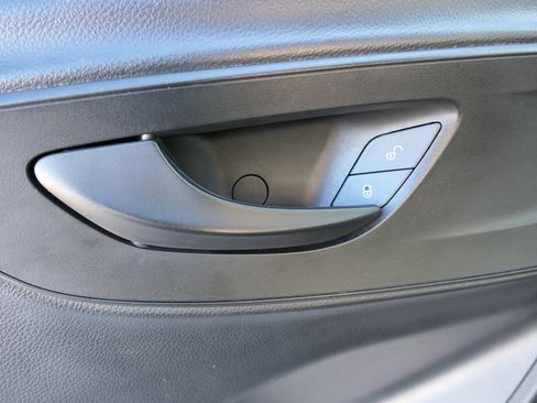 Used 2023 Mercedes-Benz Sprinter 2500 image 13