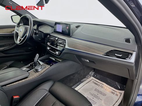 Used 2020 BMW 530e xDrive w/ Premium Package AWD/4WD image 37