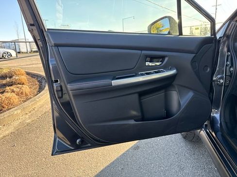 Used 2017 Subaru Crosstrek 2.0i Limited w/ Popular Package #2 image 17