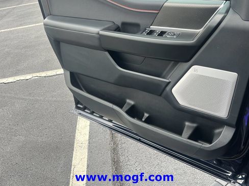 Used 2025 Ford F150 Raptor AWD/4WD image 19